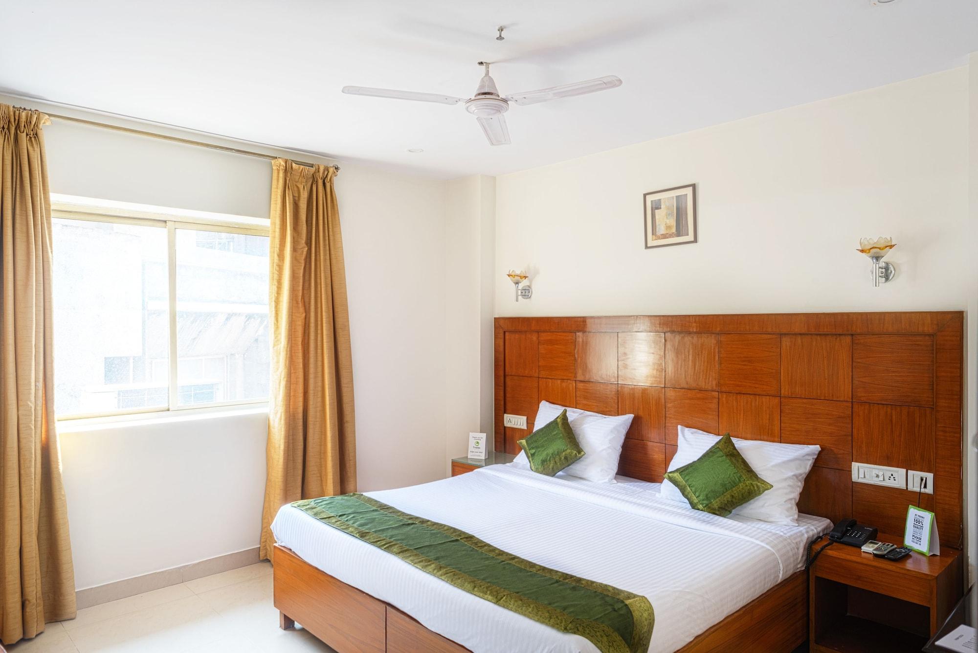 Treebo Trend Grand Plaza Nampally Hyderabad Exterior foto
