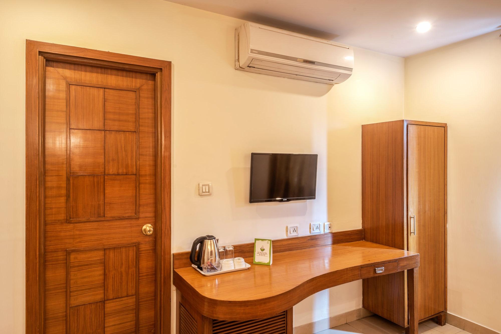 Treebo Trend Grand Plaza Nampally Hyderabad Exterior foto